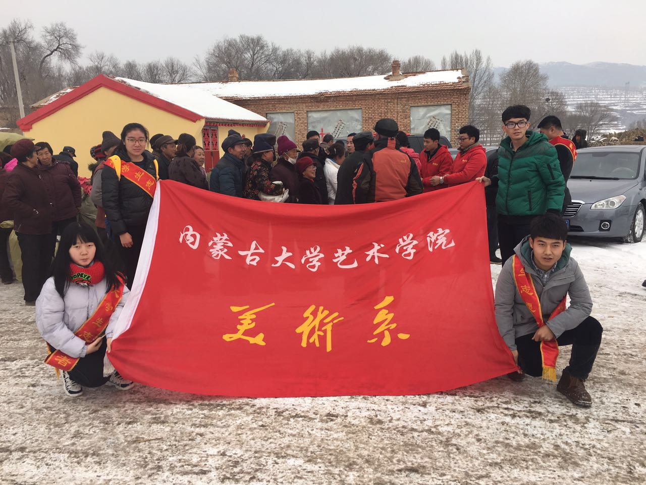 415688677.jpg 415688677.jpg