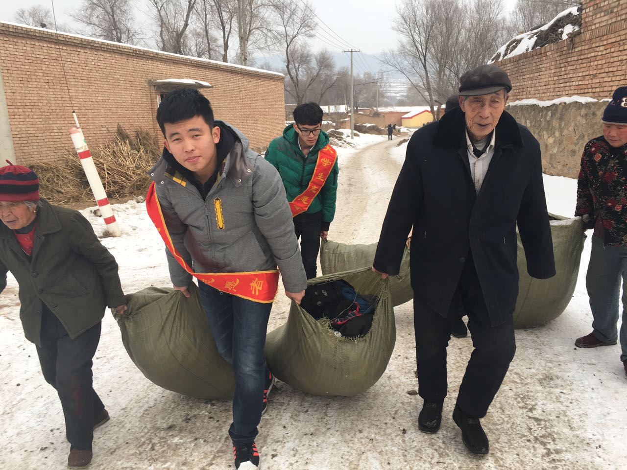 1019471678.jpg 1019471678.jpg