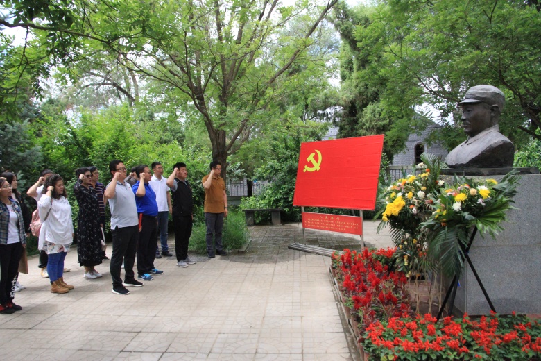 2.JPG