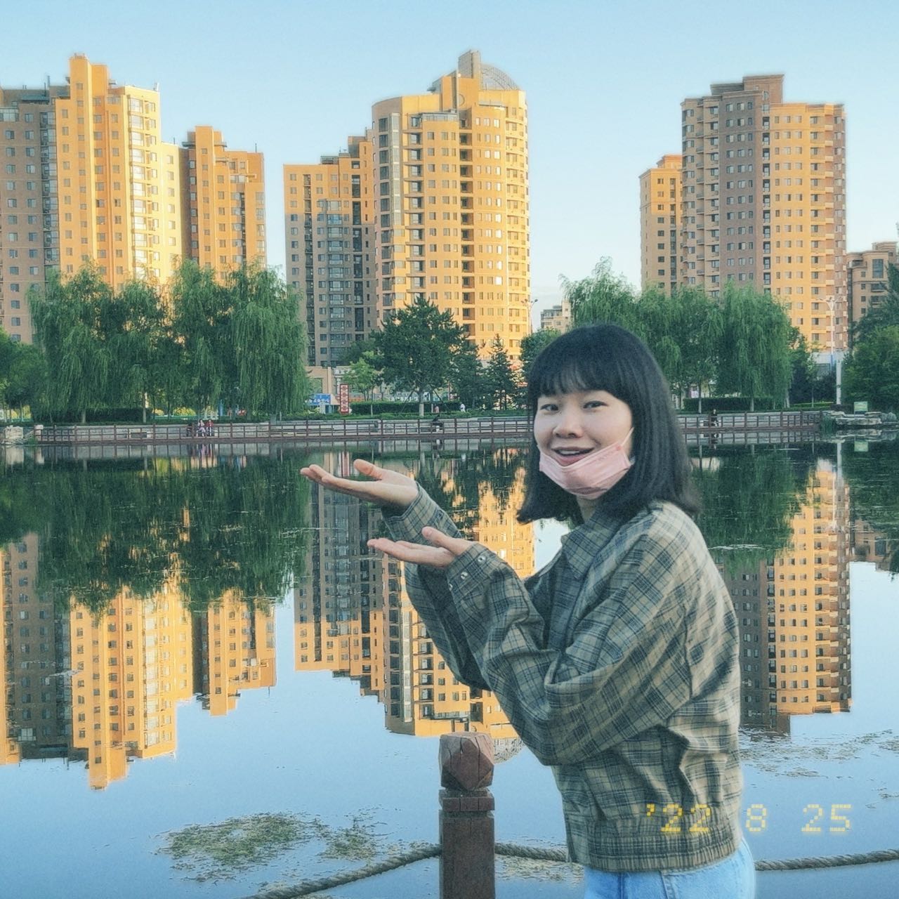 个人生活照.jpg